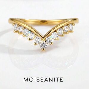 Gold V-Shaped Chevron Ring - 10kYellow Gold